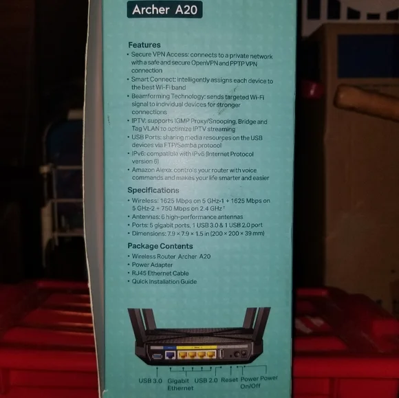 Tp-link AC4000 Router - Picture 3 of 3